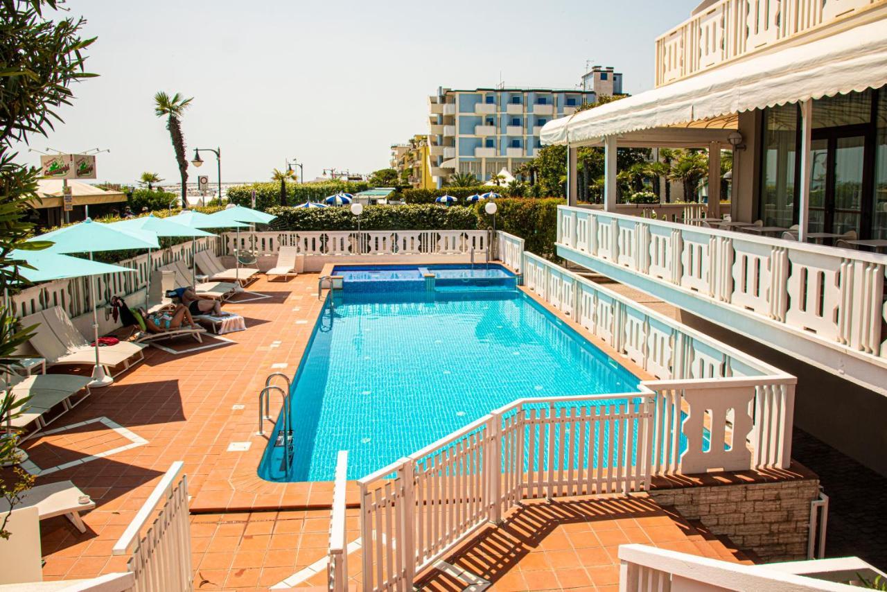 Hotel Savoy Caorle Dış mekan fotoğraf