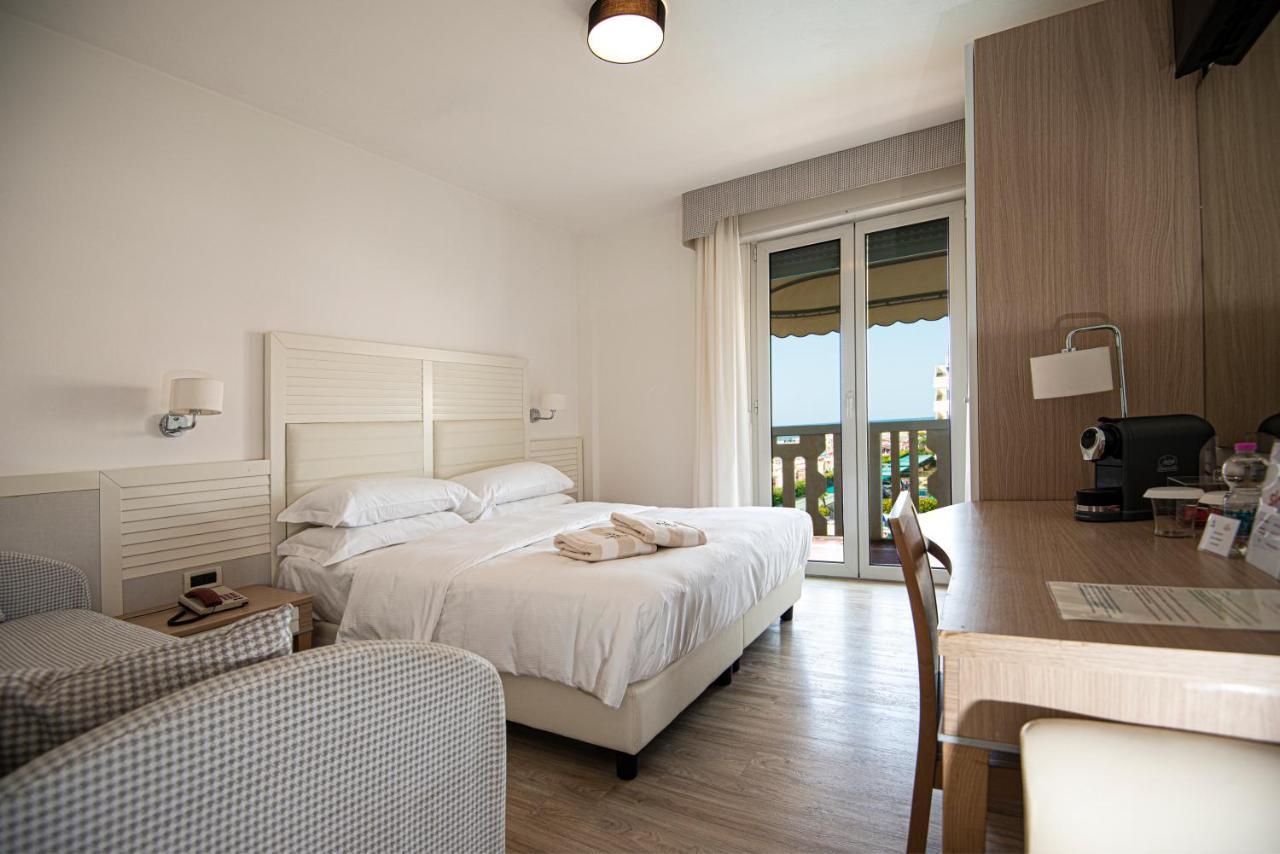 Hotel Savoy Caorle Dış mekan fotoğraf