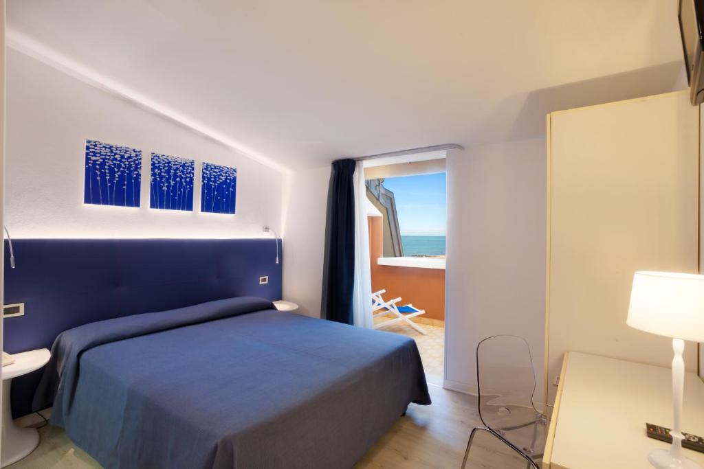 Hotel Savoy Caorle Oda fotoğraf